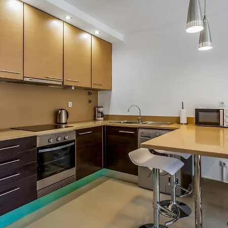 Luminous 2 Bdr W/pool By Lovelystay Appartement *