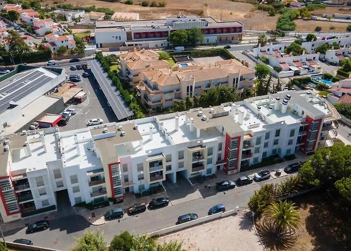 Апартаменты Luminous 2 Bdr W/pool By Lovelystay Албуфейра